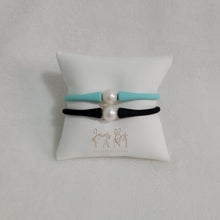 Load image into Gallery viewer, Pulsera de Silicone con Perla de Agua Dulce

